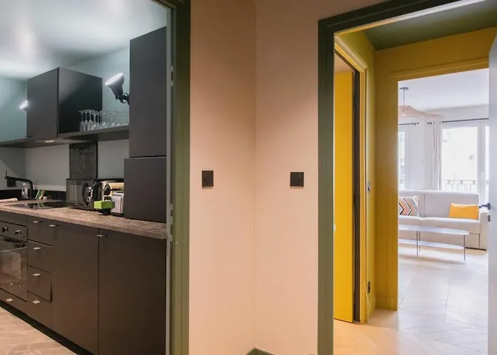 Recently Renovated 3bd Next To Invalides *