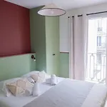 Recently Renovated 3bd Next To Invalides Paris