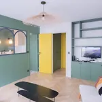 Recently Renovated 3bd Next To Invalides