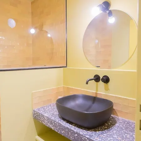 Recently Renovated 3bd Next To Invalides *