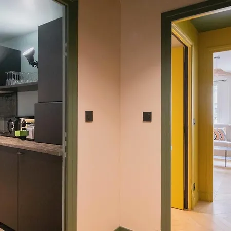 Recently Renovated 3bd Next To Invalides *