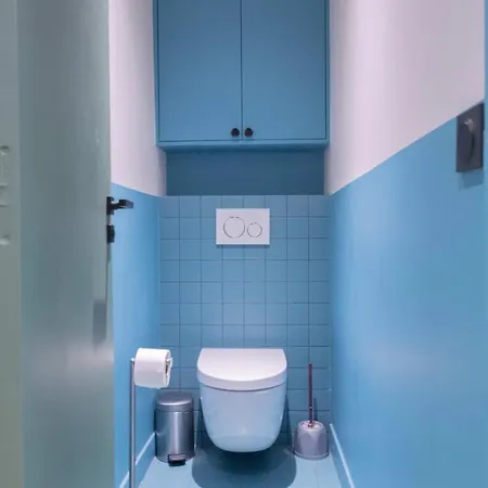 Recently Renovated 3bd Next To Invalides *