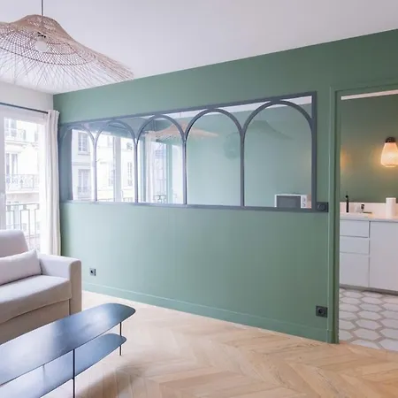Recently Renovated 3bd Next To Invalides *