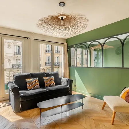 Recently Renovated 3bd Next To Invalides *