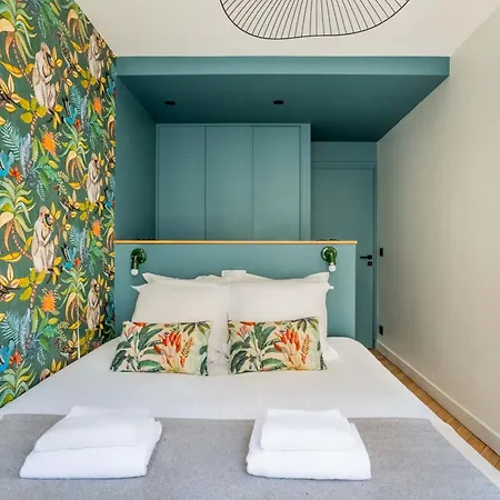 Recently Renovated 3bd Next To Invalides *