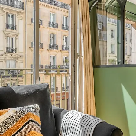 Recently Renovated 3bd Next To Invalides *
