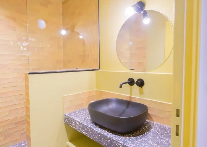 Recently Renovated 3bd Next To Invalides *