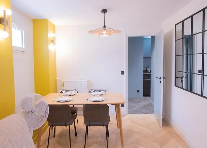 Recently Renovated 3bd Next To Invalides Apartamento París