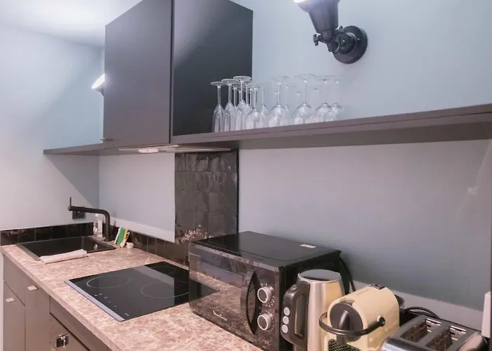Recently Renovated 3bd Next To Invalides Apartamento París