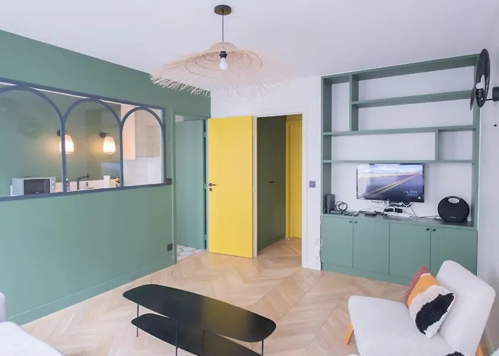 Recently Renovated 3bd Next To Invalides